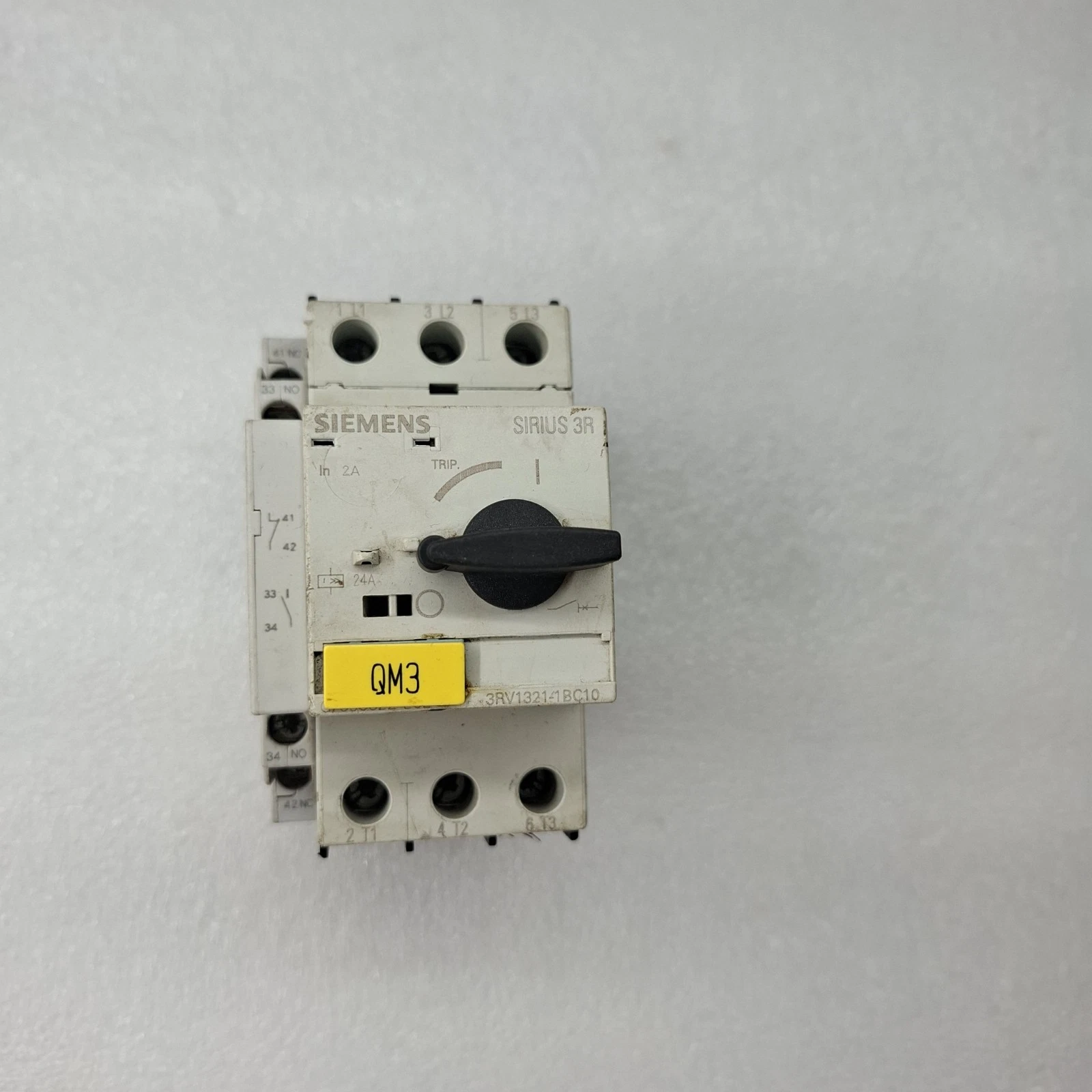 SIEMENS SIRIUS 3R 3RV1321-1BC10 WITH 3RV1901-1A